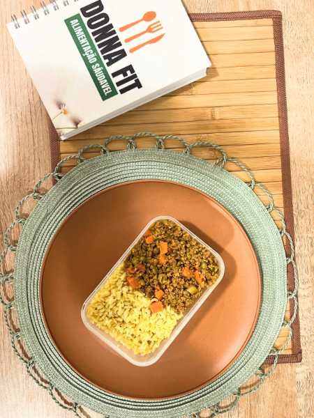 Moída com legumes e Arroz (300G)